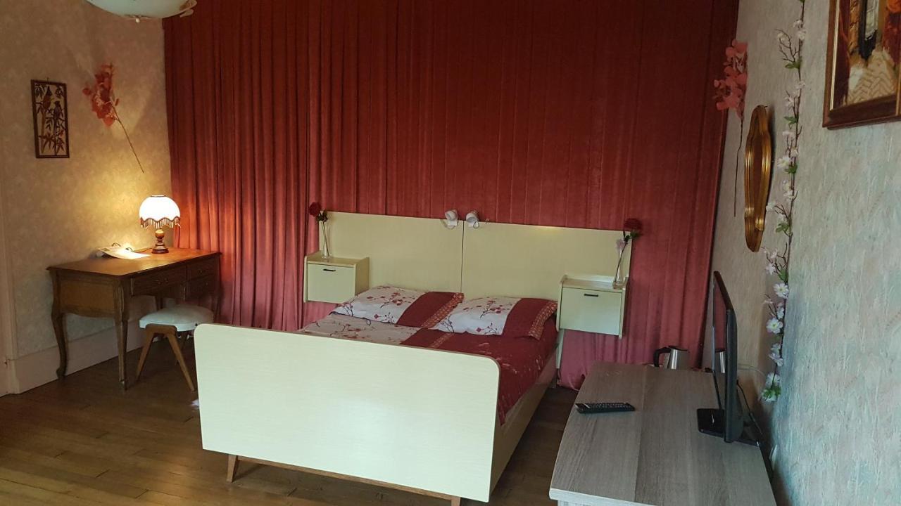 Le Point Du Jour Bed and Breakfast Revin  Εξωτερικό φωτογραφία
