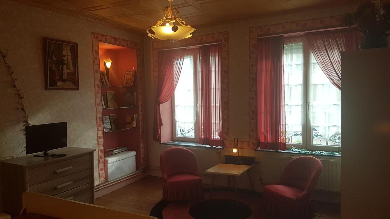Le Point Du Jour Bed and Breakfast Revin  Εξωτερικό φωτογραφία