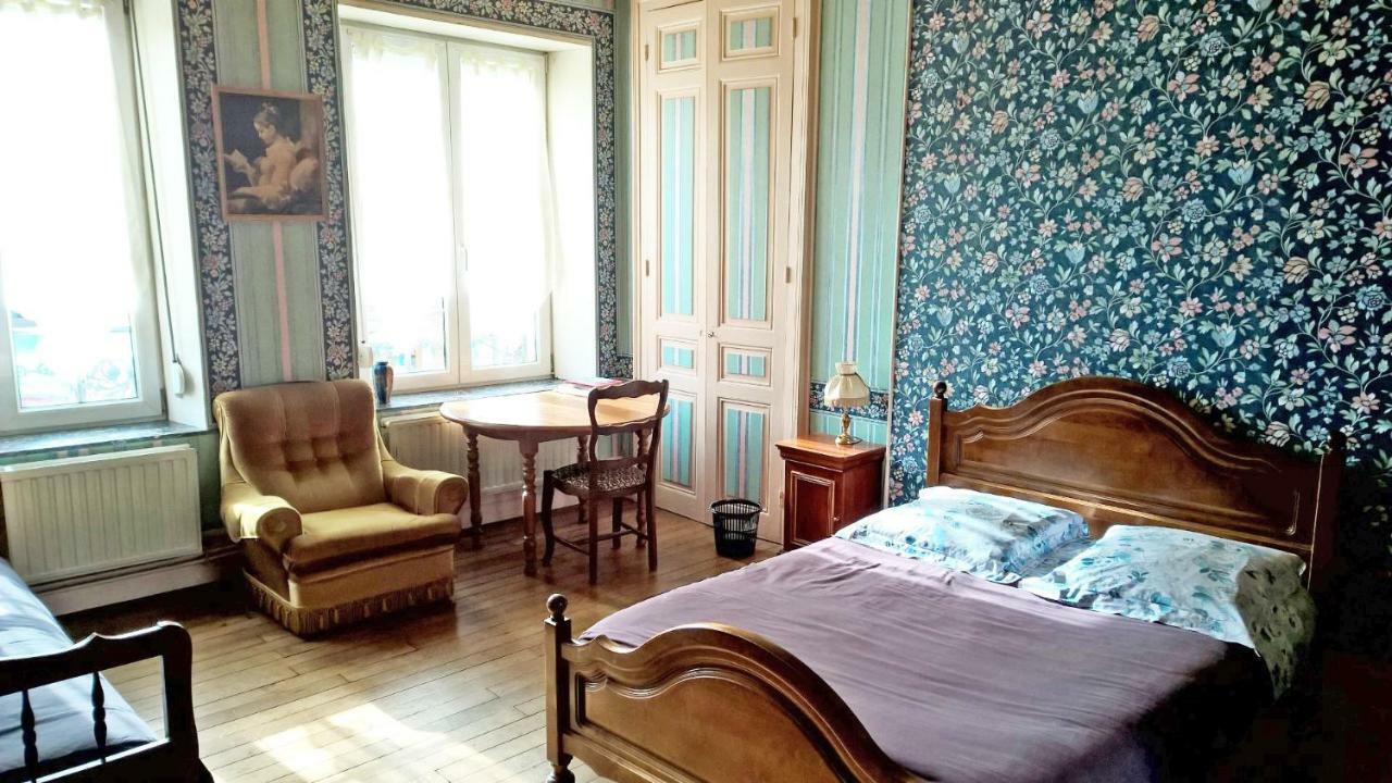 Le Point Du Jour Bed and Breakfast Revin  Εξωτερικό φωτογραφία